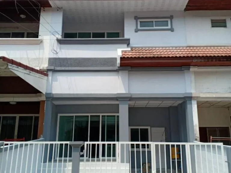 For Sale ทาวน์โฮม รีโนเวทใหม่ทั้งหลัง เสรีไทย25 ใกล้เดอะมอลล์บางกะปิ