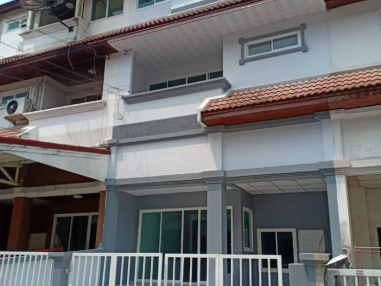 For Sale ทาวน์โฮม รีโนเวทใหม่ทั้งหลัง เสรีไทย25 ใกล้เดอะมอลล์บางกะปิ