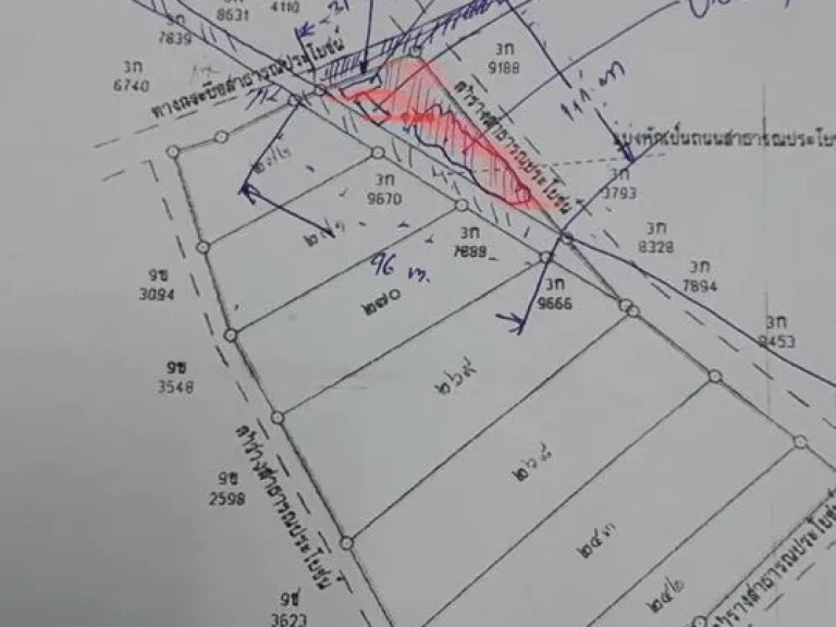 พื้นที่ขนาด 349 ตรว ติดถนน คสล ใน ตบางผึ้ง อบางปะกง ใกล้ทางขึ้น ทางด่วนมอเตอร์เวย์ เข้าออกสะดวก