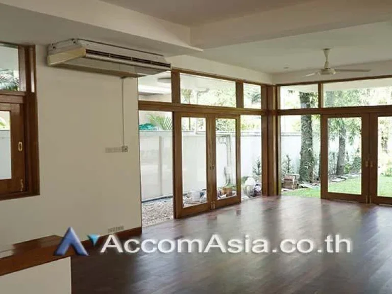 Private Pool Pet Allowed House 51 Bedroom For Rent BTS Phrom Phong in Sukhumvit Bangkok