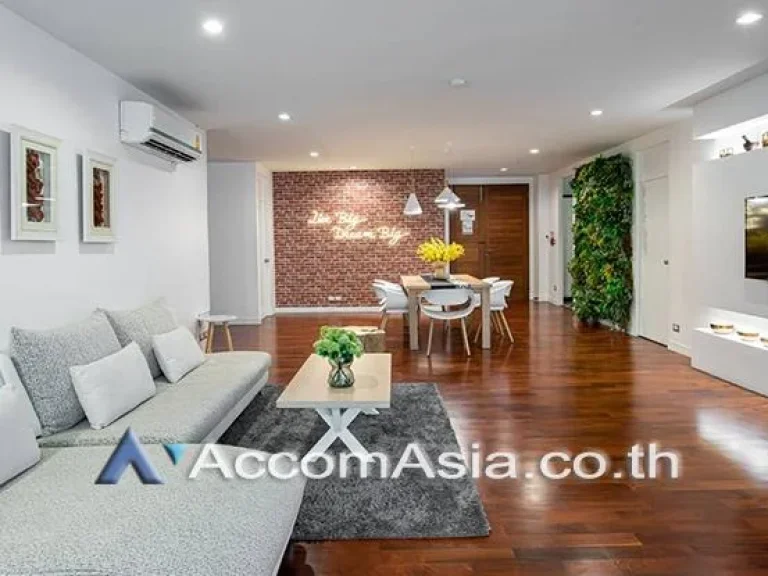 Exclusive Residence Apartment 4 Bedroom For Rent BTS Chitlom - MRT Lumphini in Ploenchit Bangkok