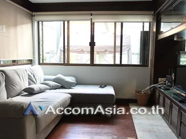 House 52 Bedroom For Rent BTS Ekkamai in Sukhumvit Bangkok