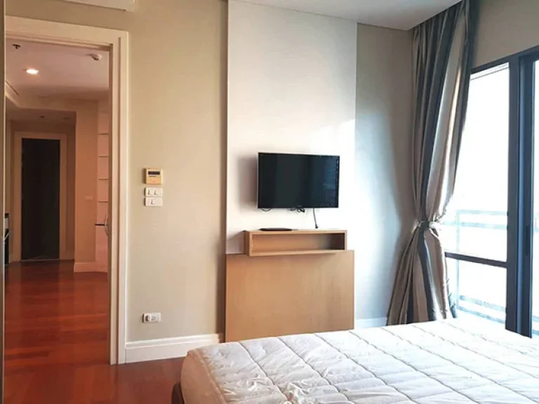 ห้องสวยแบบ 2 ห้องนอน ที่ คอนโด Bright Sukhumvit 24 A Nice 2 Bedroom Unit at Bright Sukhumvit 24