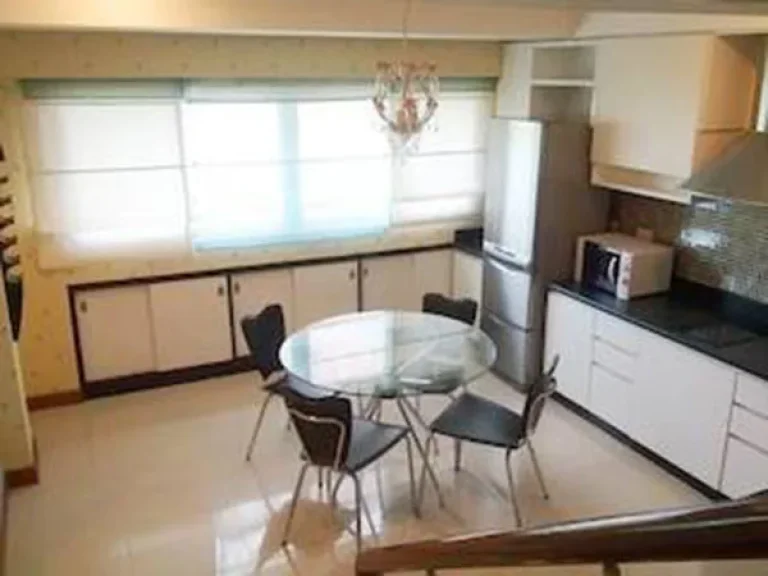 คอนโด 2 ห้องนอน ชิดลม ราคาถูก Spacious Duplex 2 Bedroom Condo Chidlom