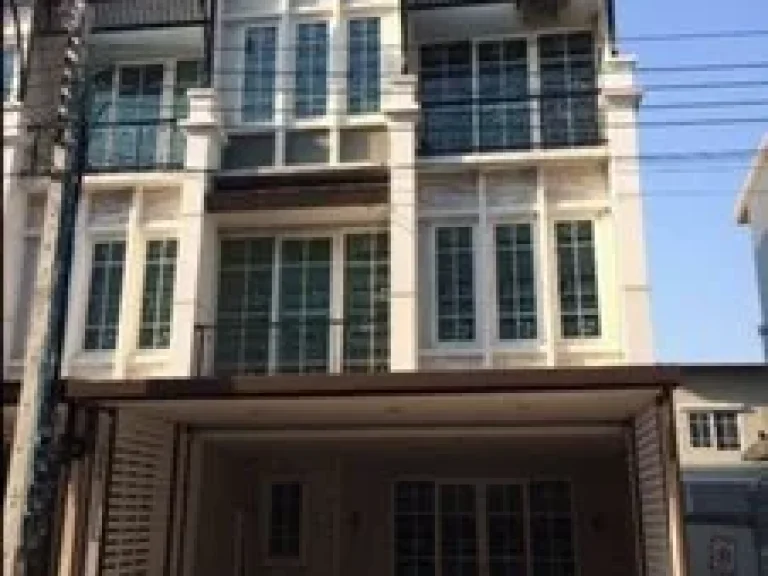 FOR RENT ให้เช่าทาวน์โฮม 3 ชั้น โกลเด้นซิตี้หลังมุม 5ห้องนอน 4ห้องน้ำ แอร์ 5 เครื่อง เตียงนอน5ชุด