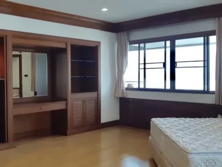 ให้เช่า ทาวน์เวอร์ พาร์ค Tower park Condominiumat sukhumvit 3 size 270 ตรม 3 นอน BTS Nana