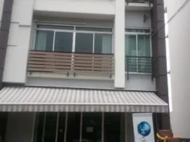 For Rent ทาวน์โฮมหลังมุม ลาดพร้าว71 ซอยนาคนิวาส10