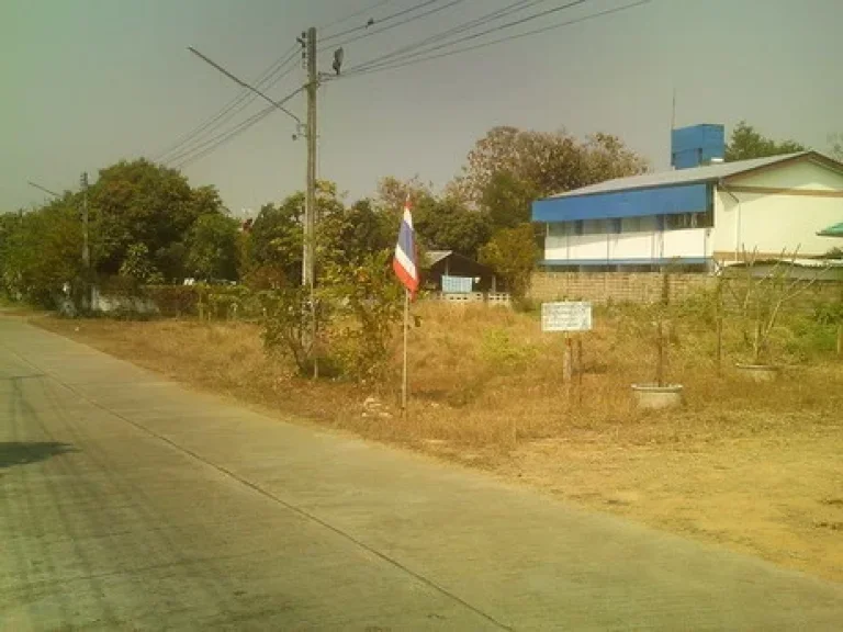 ขายที่ดินถมแล้วในหมู่บ้านลำปางคูณ ตพระบาท อเมือง จ ลำปางเนื้อที่ 2งาน 9ตรวาที่ดินตั้งอยู่ท่ามกลางชุมชนหมู่บ้านอยู่ตรงมุมถนนพอดี