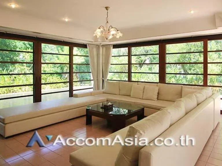 Home Office Big Garden Huge Terrace House 4 Bedroom For Rent BTS Phra khanong in Sukhumvit Bangkok