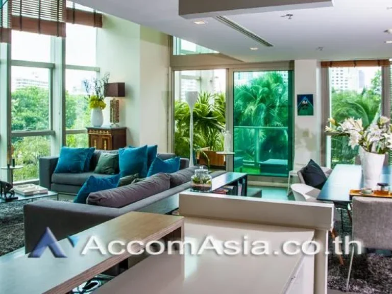 Duplex The River Condominium 4 Bedroom For Sale BTS Krung Thon Buri in Charoenakorn Bangkok