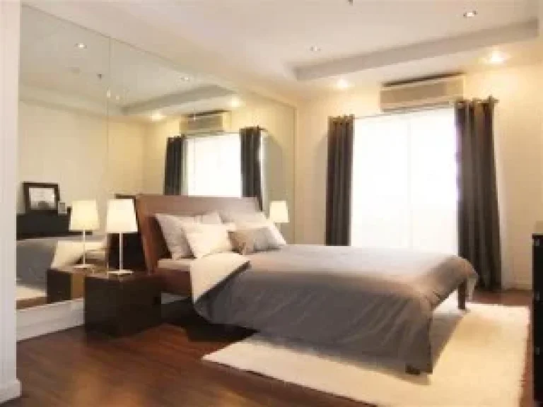 Condo for sale or rent at Rajdamri