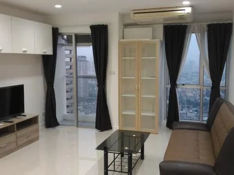 FOR RENT SILOM SUITE CONDOMINIUM Studio 23000 THB