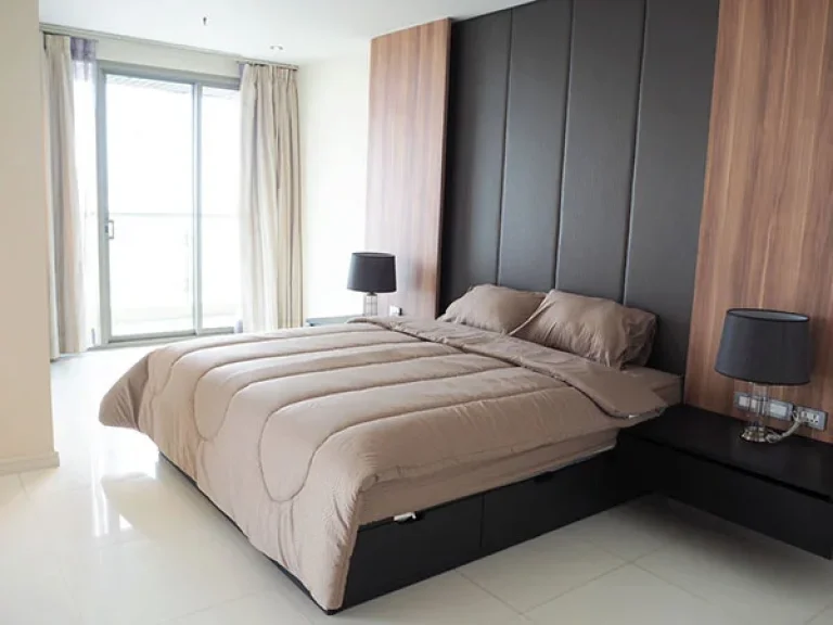 คอนโด The Lake แบบ 21 ห้องนอน พื้นที่กว้าง A Spacious amp Nicely Décor 21 Bed Unit at The Lake