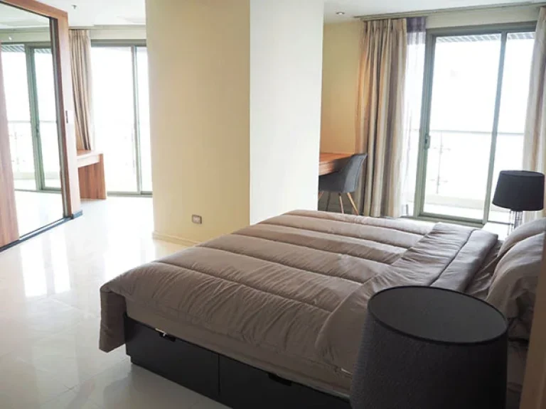 คอนโด The Lake แบบ 21 ห้องนอน พื้นที่กว้าง A Spacious amp Nicely Décor 21 Bed Unit at The Lake