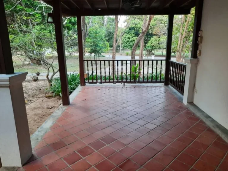 For RENT Big Beautiful Wooden house in the tropical style garden At Changpuek area Best deal