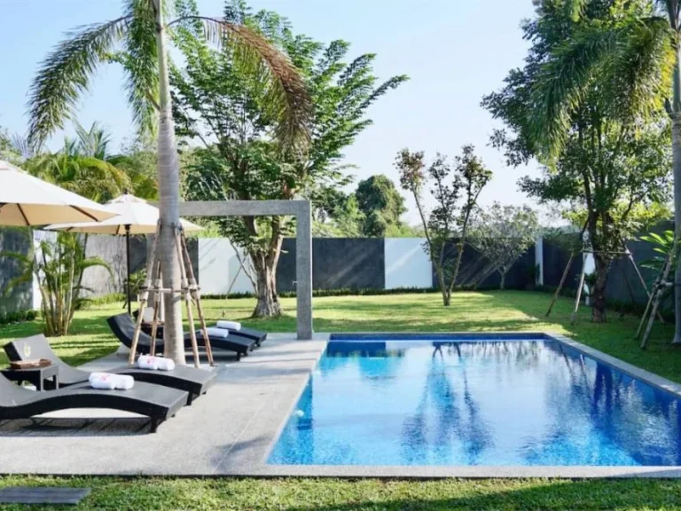 For Sale Stunning 3 bedrooms modern loft pool villas locate in Hang Dong Chiang Mai