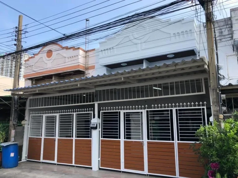 For Rent บ้านแฝด ใกล้เซ็นทรัลบางนา เหมาะทำออฟฟิศหรืออยู่อาศัย