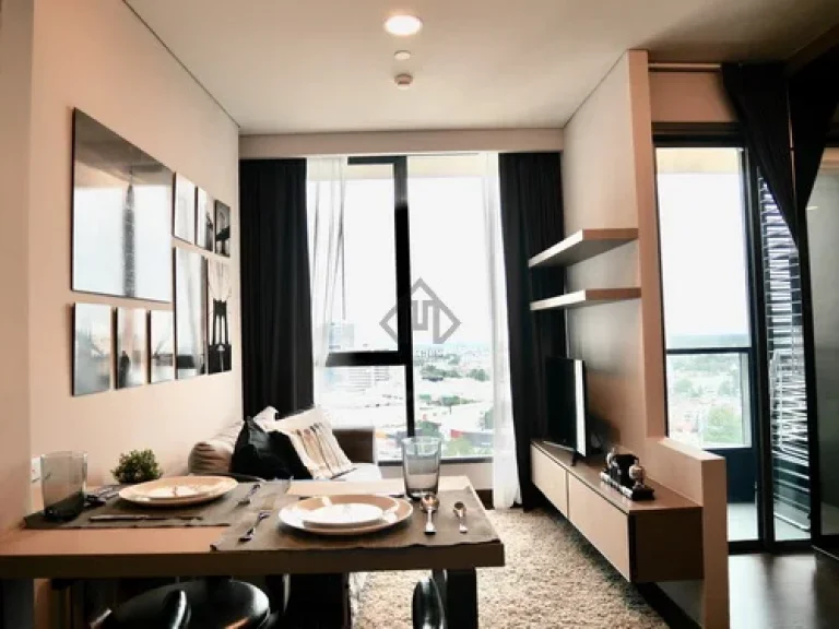 The Lumpini 24 for rent High Floor Fully Furnished Decoration Near BTS Phrom Phong