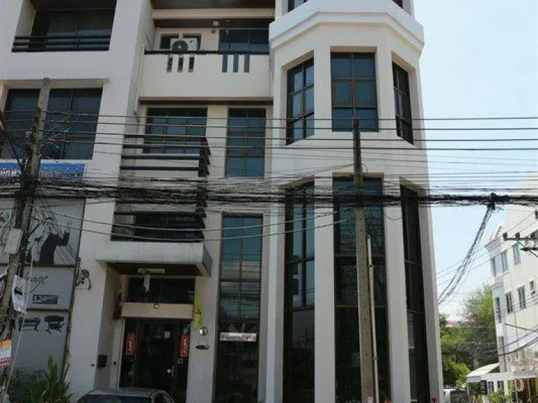 For Rent ทาวน์โฮมOffice ใกล้เลียบด่วนรามอินทรา-เอกมัย ย่านทาวน์อินทาวน์