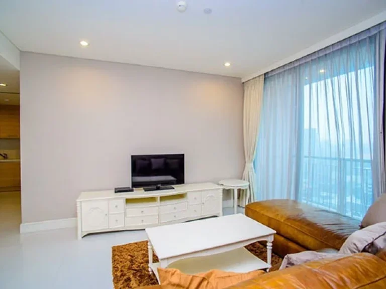 คอนโด Aguston Sukhumvit 22 แบบ 3 ห้องนอน Aguston Sukhumvit 22 Rare Pet-friendly High-end 3 Bedrooms Unit