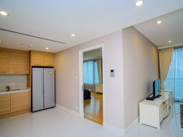 คอนโด Aguston Sukhumvit 22 แบบ 3 ห้องนอน Aguston Sukhumvit 22 Rare Pet-friendly High-end 3 Bedrooms Unit