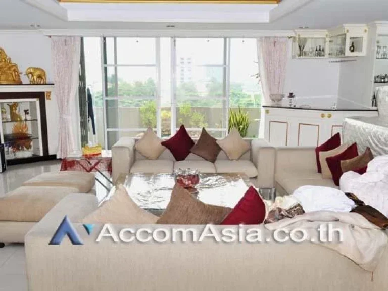 Oriental Tower Condominium 4 Bedroom For Rent amp Sale BTS Ekkamai in Sukhumvit Bangkok