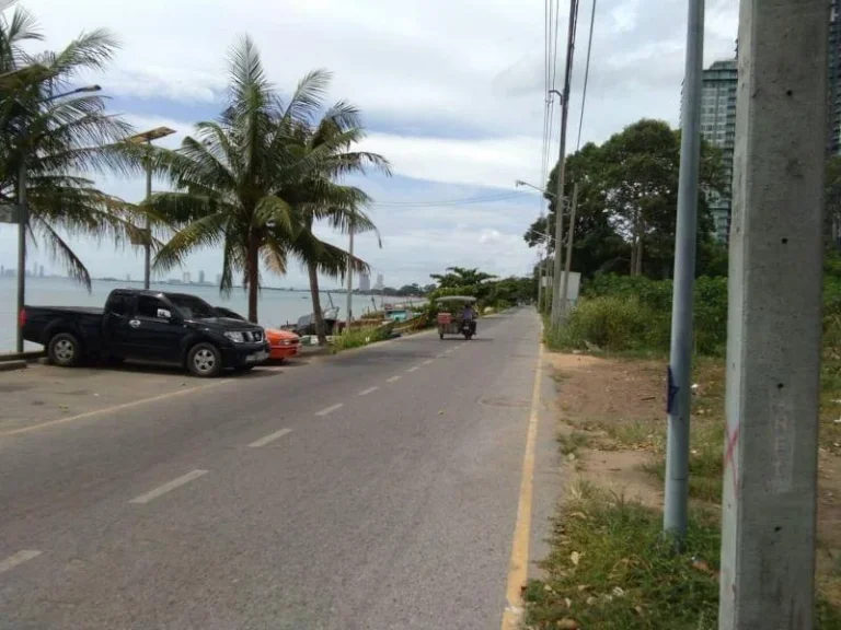 ที่ดินติดหาดบางเสร่ สัตหีบ