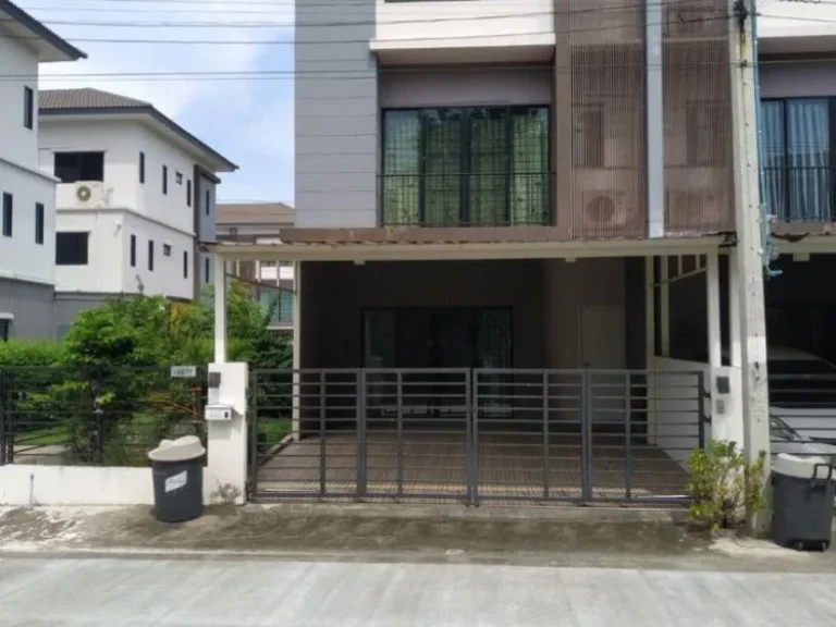 For Rent ทาวน์โฮม พร้อมอยู่ The Connect UP3 ลาดพร้าว126 หลังมุม