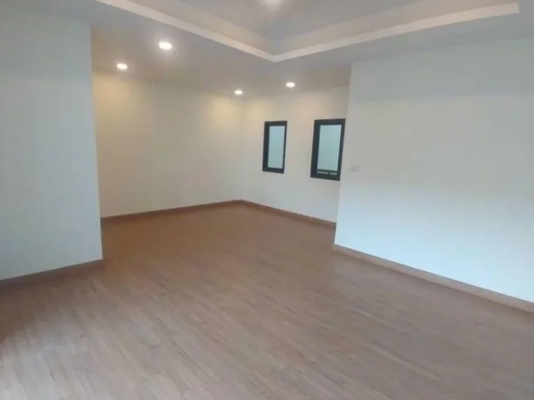 For Rent ทาวน์โฮม 3 ชั้น ย่านพระราม9 รีโนเวทใหม่ทั้งหลัง