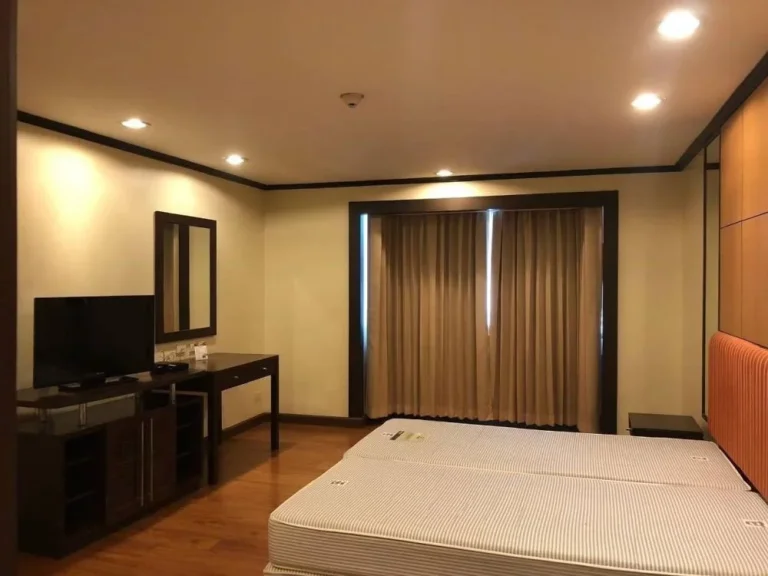 Omni Tower Sukhumvit Condo FOR SALE 1 Bed 1 Bath 6592 SQM nearby Nana BTS