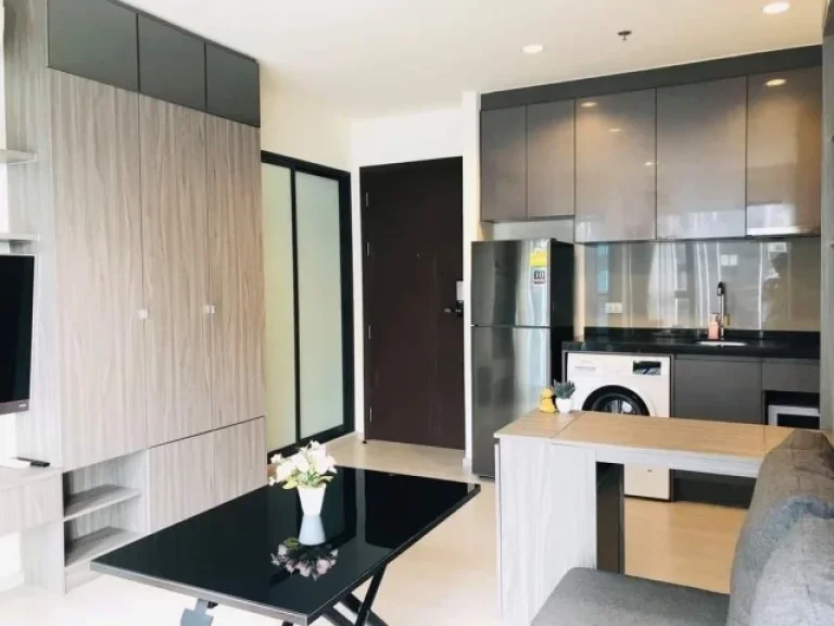 Condo for RENT at Rhythm Asoke 1 ชั้น33 ขนาด 23 ตรม พร้อมเฟอร์นิเจอร์ Build in ครบ