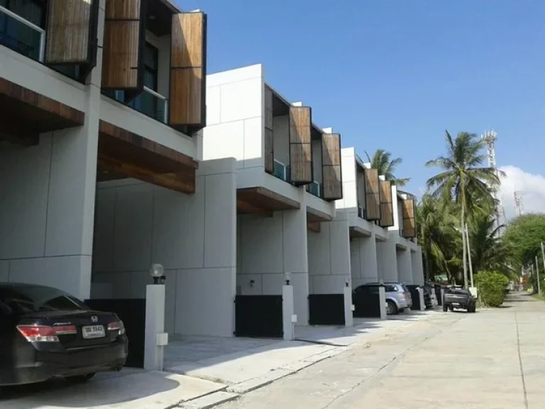 ขายบ้านศิวิไลซ์ บ้านพักตากอากาศ 3 ห้องนอน 3 ห้องน้ำ ติดชายหาดที่ขนอม