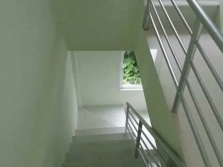 ขาย อพาร์ทเม้นท์ 3 ชั้น และ มีชั้นดาดฟ้า Apartment for sale 3 floors and has a rooftop