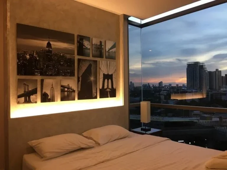 The Room Sukhumvit 69 clean safe 11th floor BTS Phra Khanong