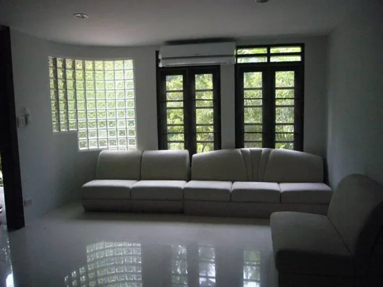 ให้เช่า ทาวน์เฮ้าส์ 3ชั้น เพื่ออยู่อาศัย ในทองหล่อ For Rent A Town house in Compound at Thonglor