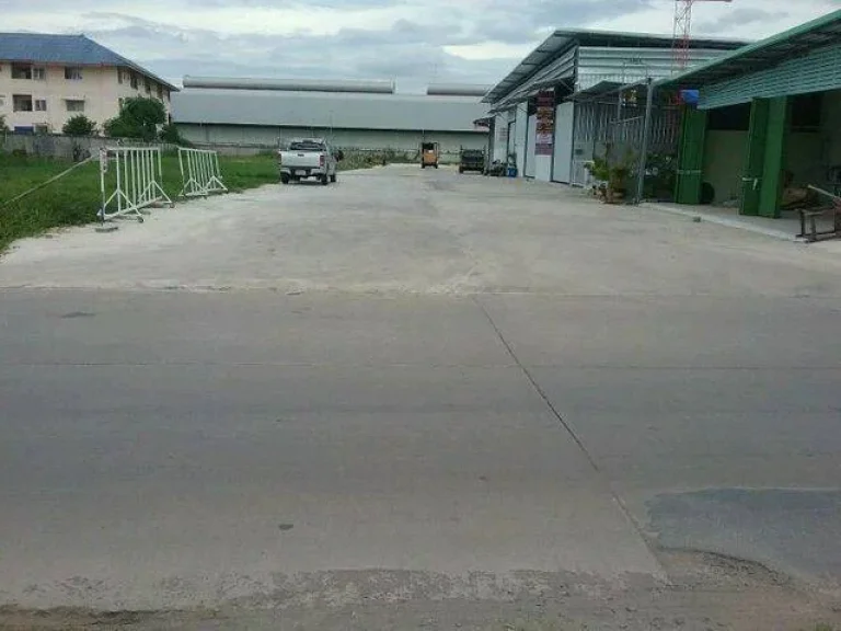 Warehouse for rent โกดังให้เช่า อยู่พุทธมณฑลสายสี่ กระทุ้มล้มซอย10 เข้าออกใด้หลายทาง