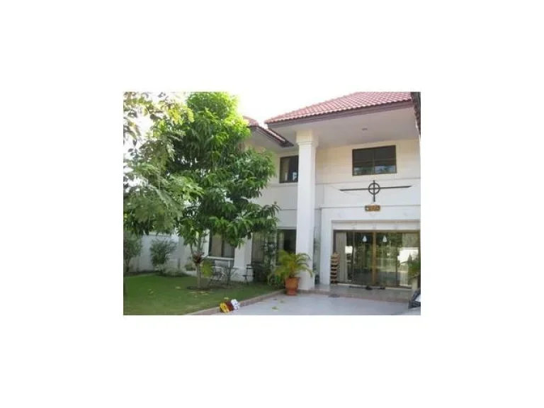 บ้านหรู ใกล้รถไฟฟ้า ให้เช่า detached house for rent near BTS