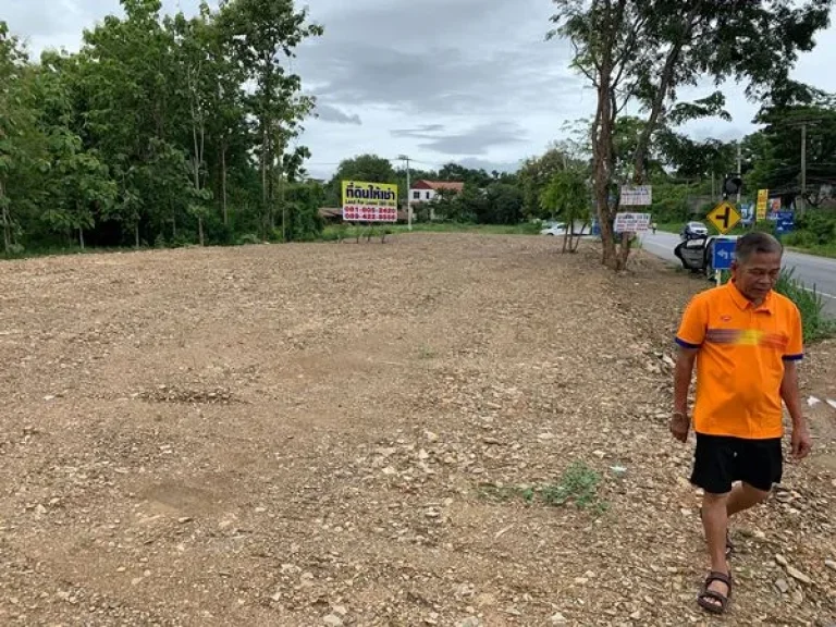 ที่ดินให้เช่าระยะยาว ตมิตรภาพ อมวกเหล็ก จสระบุรี ขนาด 380 ตรว ที่หัวมุม ถมแล้วทั้งผืน พร้อมใช้งาน