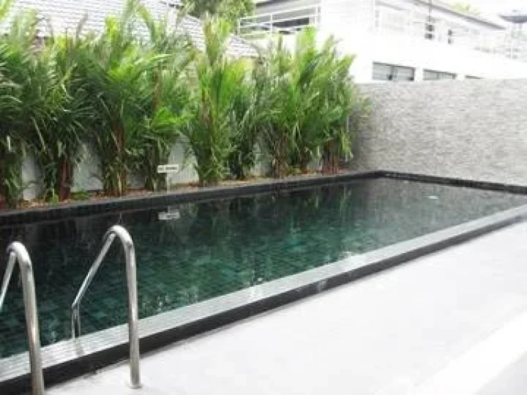 บ้านเดี่ยวหรู พร้อมสระส่วนตัวซอยเอกมัย Single house with private pool in Soi Ekamai