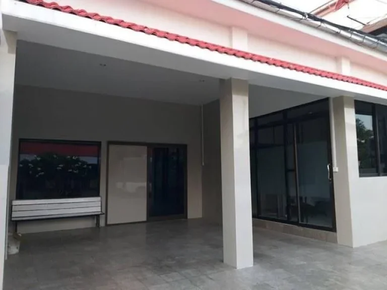 Code13819 House for Rent EXPAT only Srinakarin area for living or home office usable area 200 sqm close to RAMA IX park