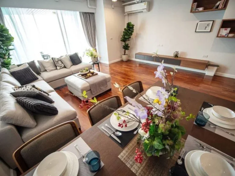 ขายด่วน คอนโดหลังสวน ลดจัดหนัก สุดคุ้ม เหมาะลงทุน For Sell 2 Bedroom at Urbana Langsuan