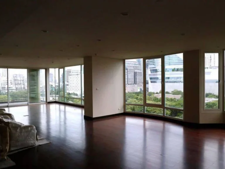 ให้เช่า คอนโดหรู Park Chidlom แบบ 3 ห้องนอน Rent A Nice 3 Bedroom Unit at Park Chidlom