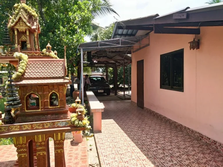 ที่ดิน212ตรว พร้อมบ้านริมคลองสวย อยู่บ้านปรก อเมือง สมุทรสงคราม บ้านริมคลองบรรยากาศดีๆ มี3ห้องนอน 2ห้องน้ำ