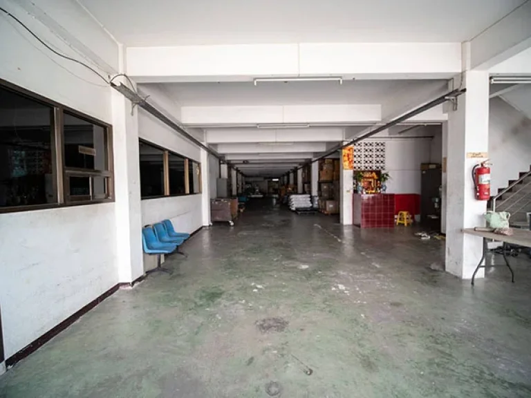 ขายด่วน โรงงานถุงเท้าและโกดัง เฉลิมพระเกียรติ For Urgent Sale Sock Factory and Warehouse at Chalermprakiart