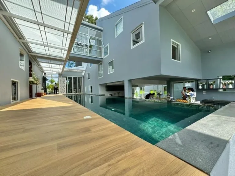 ขายด่วน Pool villa 3 ชั้น 139 ล้าน 120 ตรว สันทราย