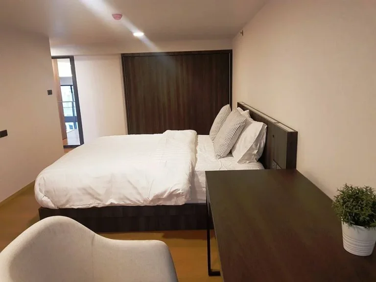 เช่าด่วน คอนโดหรู ห้อง Duplex แบบ 3 ห้องนอน A Nice and Cozy 3 Bedroom Duplex Unit in Sukhumvit 31