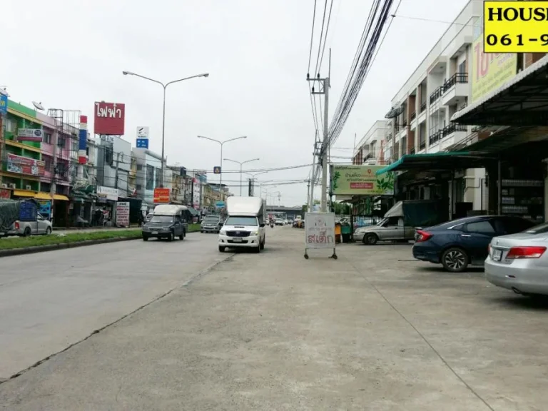 ขายอาคารพาณิชย์ ติดถนนคลองหลวง หลังแม็คโคร ใกล้ตลาดไท ตลาดไอรยา