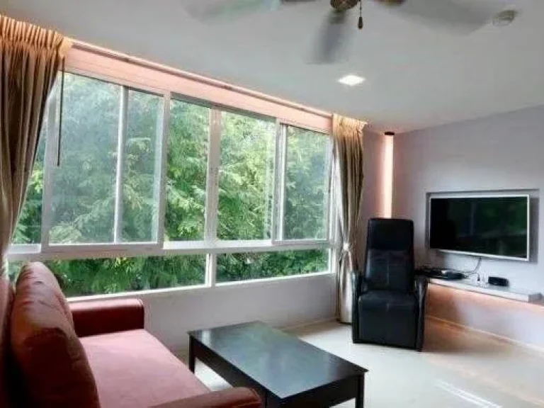 For rent 1 bedroom condo on Huay Kaew Road walking distance to old city Kad Suan Kaew Maya Mall and Nimmanhemin road 3 kms from Singapore Internat