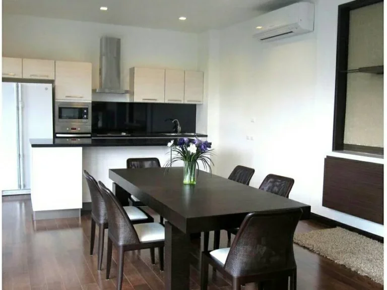 For rent 2 storey house 400 sqm 4 bedrooms 4 bathrooms Ekkamai Wattana Bangkok