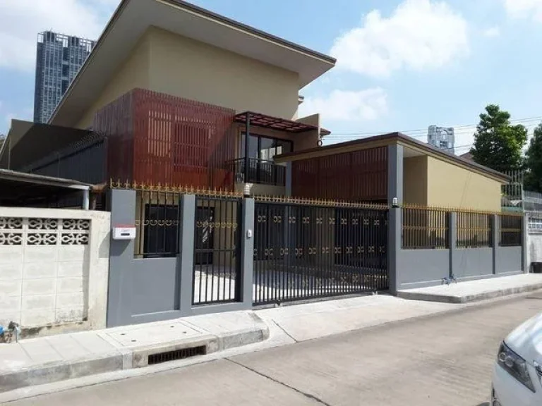 For Rent บ้านเดี่ยว 2 ชั้น ใกล้ BTS ช่องนนทรี